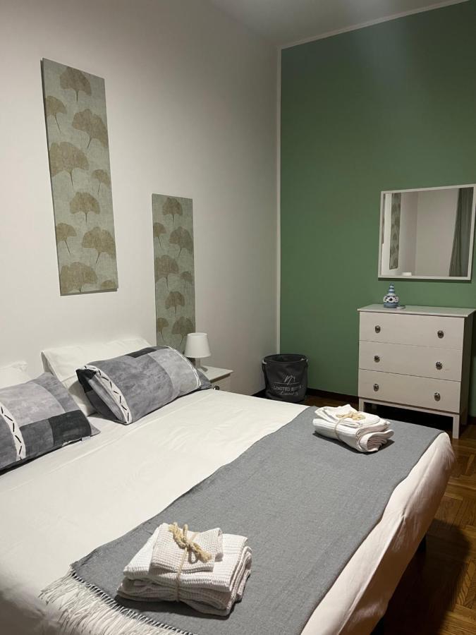 Ampio Bilocale A Milano Apartment Bagian luar foto