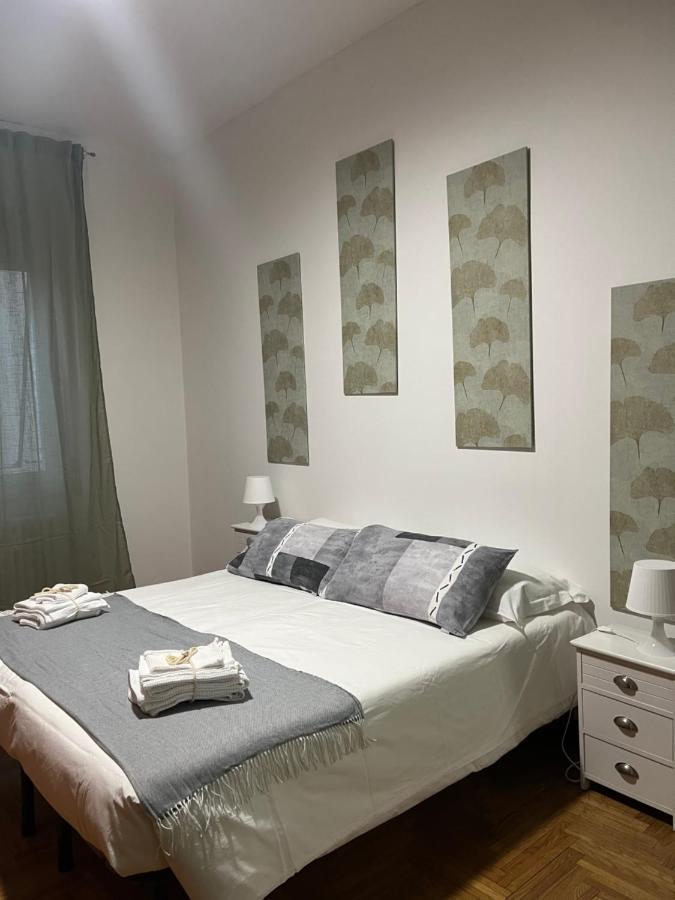 Ampio Bilocale A Milano Apartment Bagian luar foto